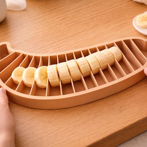 Bandeja para cortar plátanos y aperitivos | Práctico cortador de fruta para obtener rodajas uniformes, ideal para el desayuno y la merienda de los niños.