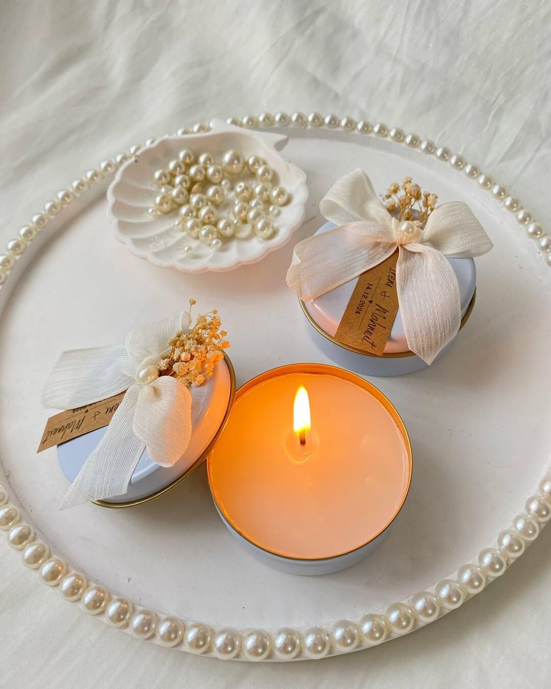 Personalized Wedding Favor Candle | Metal Tin, Pearl & Dried Flowers - Etsy