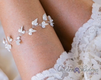 GWS03 Dainty Silver Leaves Pearl Beaded Wedding Garter Set, Pearl Bridal Garter, Silver Pearl Wedding Garter Set, Silver Bride's Garter Set