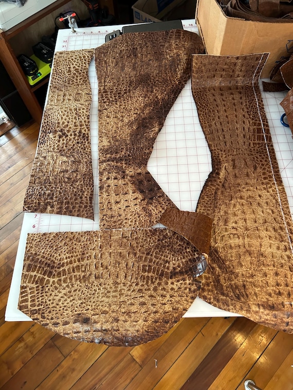 Embossed Alligator Leather Scraps – Brown Upholstery Remnants for Crafts Bags