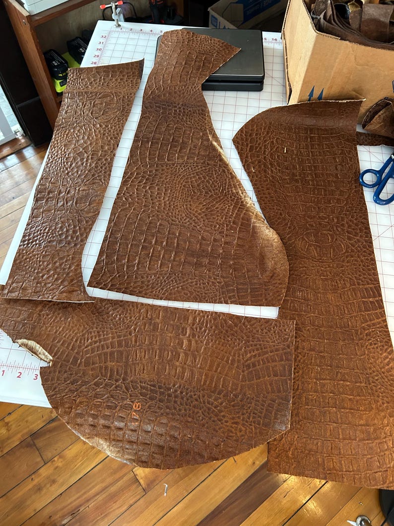 Embossed Alligator Leather Scraps – Brown Upholstery Remnants for Crafts Bags image 2