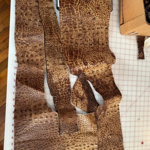 Embossed Alligator Leather Scraps – Brown Upholstery Remnants for Crafts Bags image 3