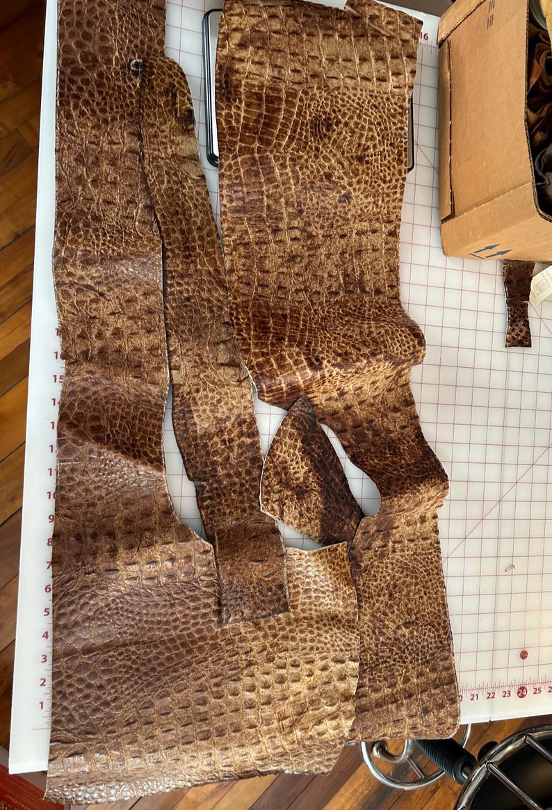 Embossed Alligator Leather Scraps – Brown Upholstery Remnants for Crafts Bags image 3