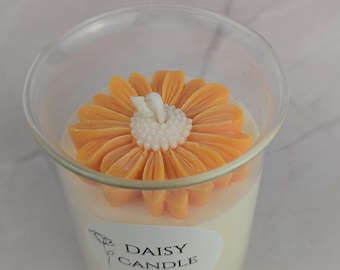 Daisy Candle Orange in a Glass – Handmade Summer Flower Candle – Spring & Summer Decor – Gift Idea for Women – Flower Candle