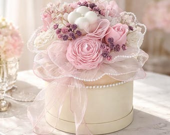 Luxury Floral Candle Bouquet • Round Cream Gift Box • Handmade Decorative Candle • Gift for Her • Romantic Floral Arrangement