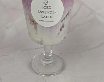 Iced Lavender Latte scented candle in a glass jar – Lavender candle – Purple decorative candle – Gift idea – Lumari Café Collection