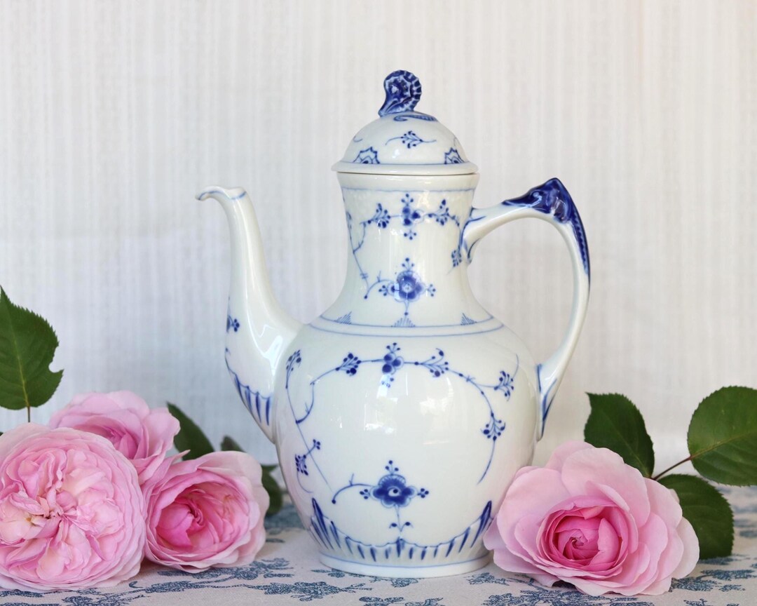 ビングオーグレンダール　コーヒーポット　ブルーフルーテッド Bing & Grøndahl Copenhagen Blue Fluted Coffee Pot 1.0 Liter