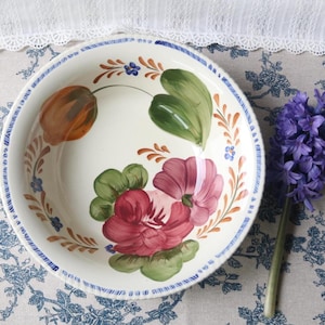 May include: A rustic wooden sign with the text "Welcome to our porch" in white lettering. The sign features a distressed finish and a simple, inviting design, perfect for outdoor decor.