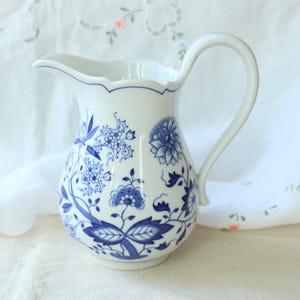 Vintage Hutschenreuther Maria Theresia Blue Onion Pattern 1 L Pitcher / Water-Jug / Juice Jug / Vase