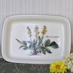 Villeroy & Boch “Botanica” Lasagna or Baking Dish 23 cm (9 in) – Oven to Table with Agrimony 1983 to 1990 – Luxembourg – Excellent Condition