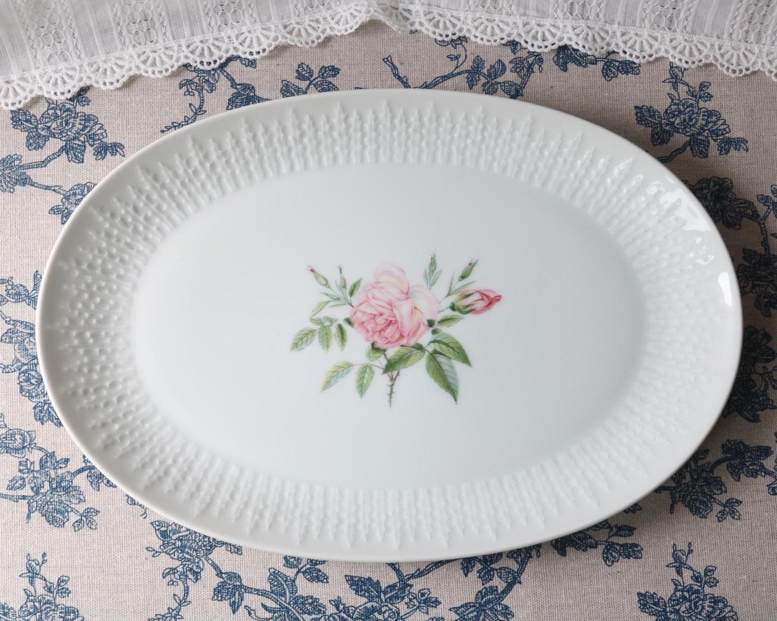 Vintage Hutschenreuther Rosita 