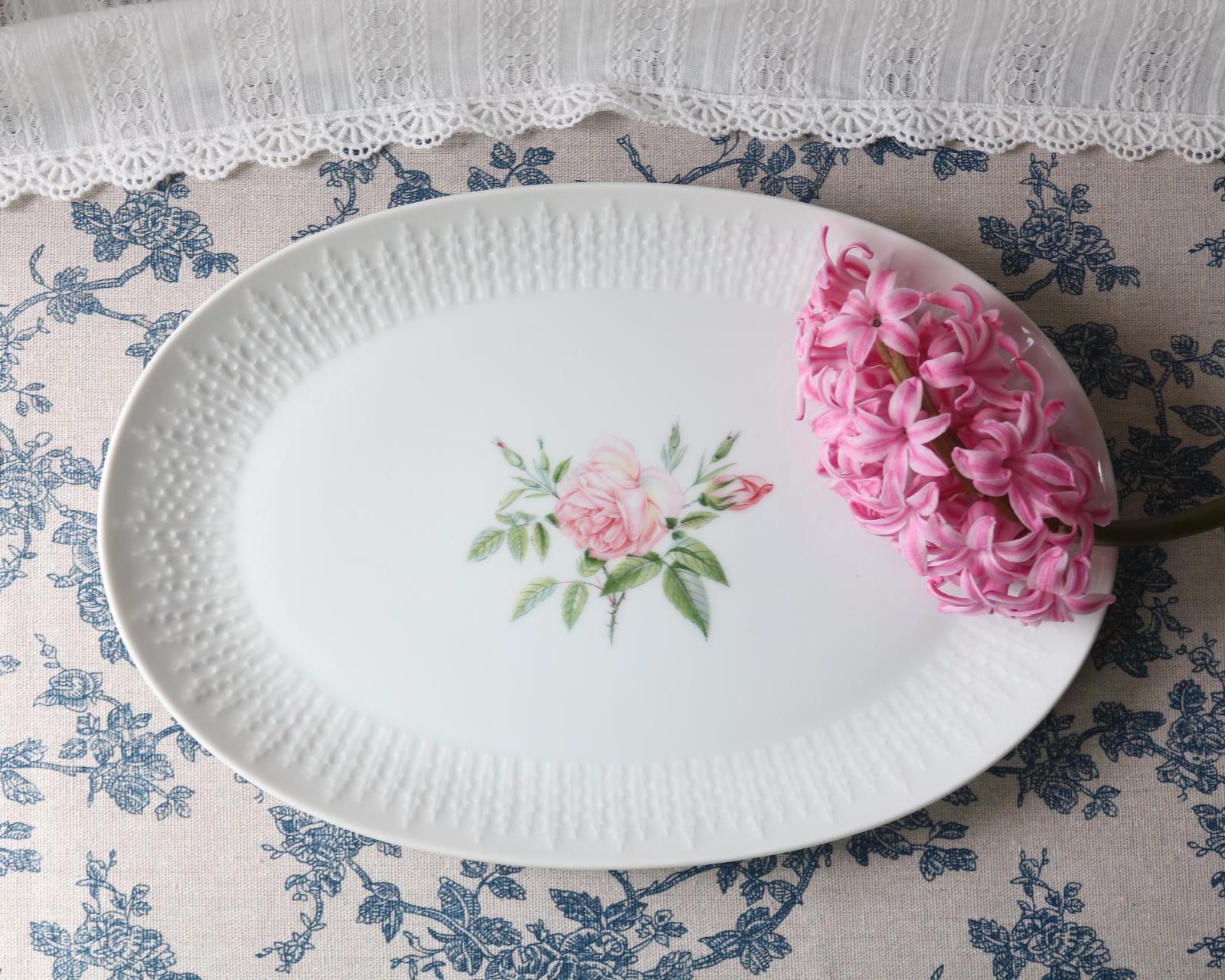 Vintage Hutschenreuther Rosita 