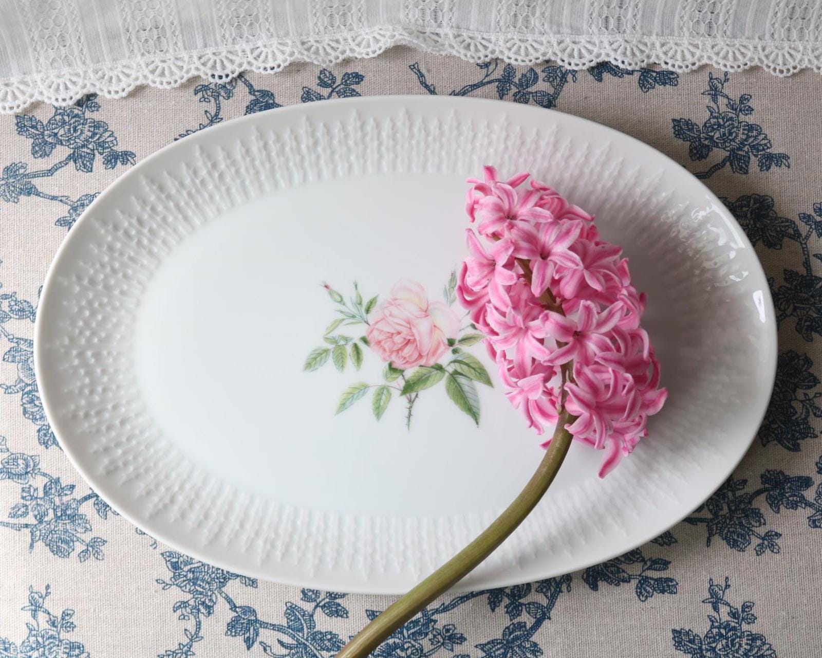 Vintage Hutschenreuther Rosita 