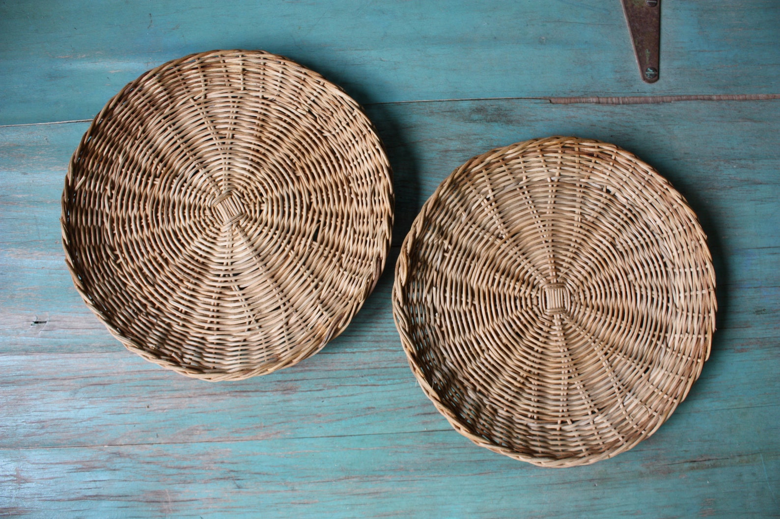 Woven Plate Charger Pair Vintage Chargers Vintage Straw Etsy