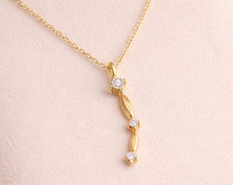 14k Solid Gold Comet Necklace, Dainty Star Pendant