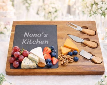 Gepersonaliseerde gegraveerde charcuterieplank | Leisteen inzetstuk met kaasmessen