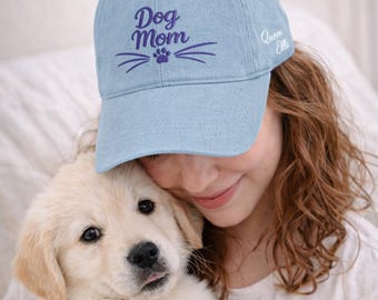 Pet met borduursel hond moeder, gepersonaliseerde koosnaam, spijkermuts, paars schrift