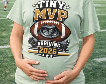 Tiny MVP Arriving 2026-T-shirt, voetbalbabyaankondiging, Super Bowl-babyaankondigingsshirt,