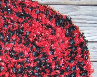 Red Black wool oval rug crocheted by me ready to ship upcycled shaggy texture rustic primitive folk art  44" wide 26" long 1 1/4" deep
