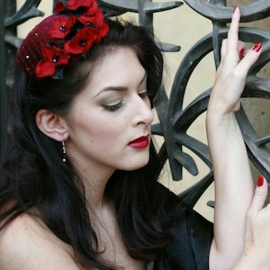 Maroon and black formal cocktail hat, Fascinator, half hat, velvet hat, Wedding, bride,