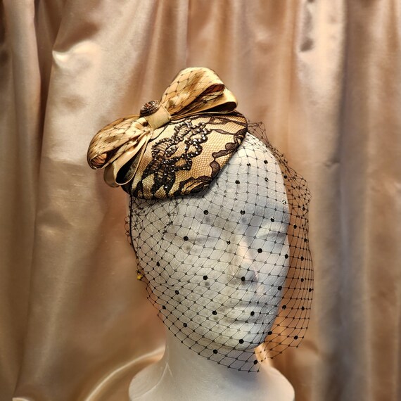 Black and Gold Cocktail Hat, Black Fascinator, Gold Satin  display picture 2