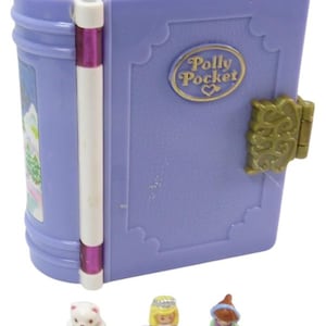1995 Vintage Polly Pocket Sparkle Snowland Bluebird Toys (52946)