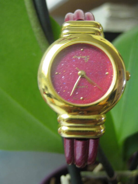 Ladies Pink and Gold Sparkly Fasion Watch