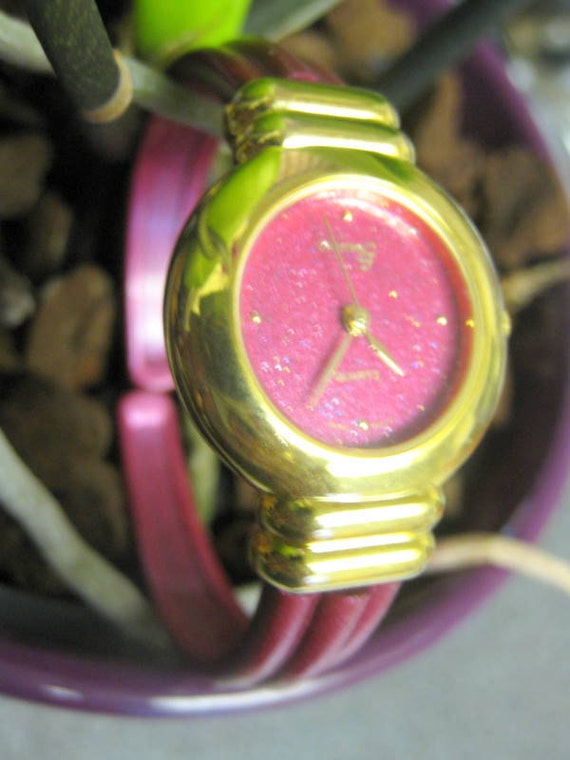 Ladies Pink and Gold Sparkly Fasion Watch - image 2