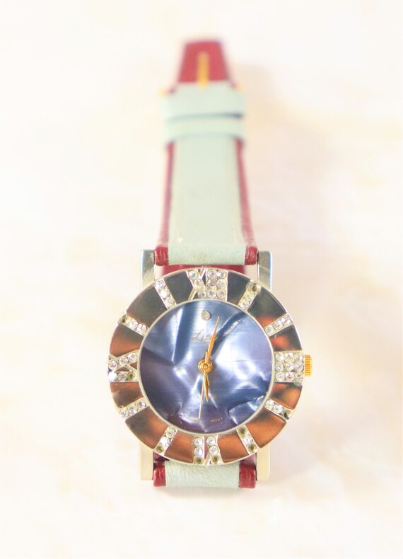 Lizé Ladies Fashion Watch with Abalone Dial Vinta… - image 4