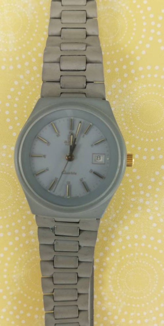 Azur Ladies French Made Watch 1990's Vintage Brand