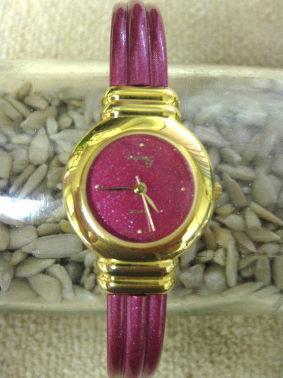 Ladies Pink and Gold Sparkly Fasion Watch - image 4