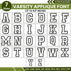Può includere: Un set di caratteri applicati universitari, con l'alfabeto dalla A alla Z, visualizzato in singole tessere quadrate. Il carattere è delineato in nero con un interno bianco e le dimensioni variano da 3,8 a 11,4 cm. L'immagine indica anche 7 dimensioni e 9 formati di file.