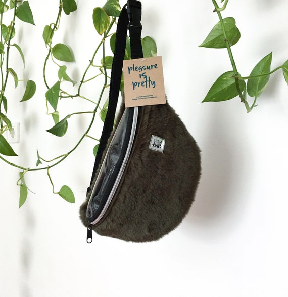 pretty green bum bag