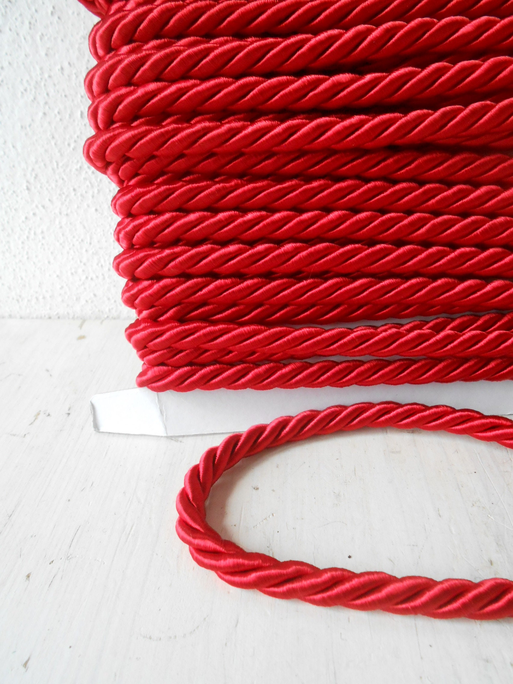 Esnado Corda In Pelle Intrecciata Rotonda – Diametro 5mm, Vera Pelle Bovina, Lunghezza 3 Metri, Colore Rosso