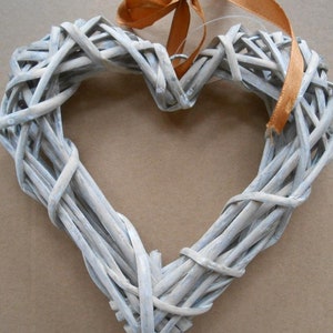 Cuore in Vimini Naturale Base da Decorare cm 20