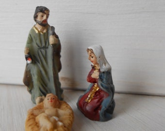 Nativity Set Miniature Holy Family 3 pcs Religious Figures Christmas Decoration 1 1/4"