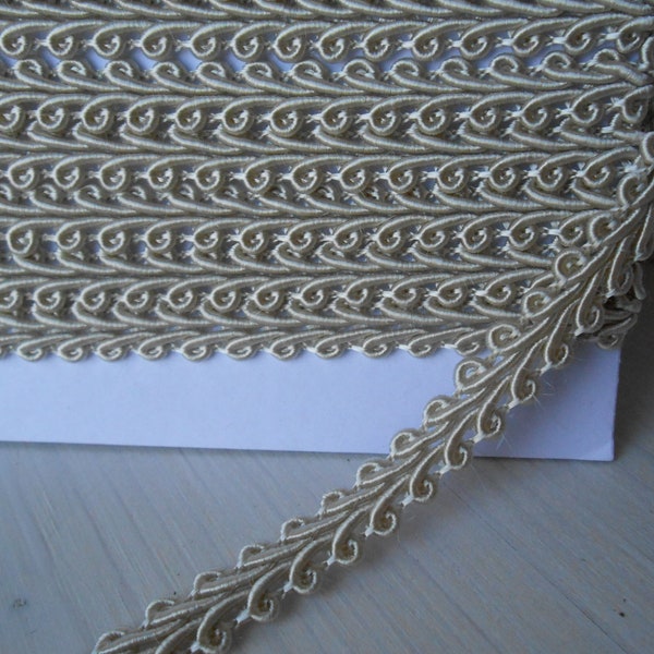 Trim Passementerie Classic Gimp Beige 3/8" width 5 yds