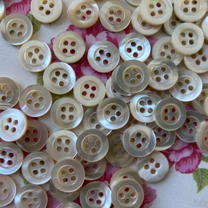 Bottoncini in Madreperla 20 pz mm 10 Avorio
