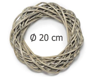 Natural Wicker Round Grey Wreath 8"