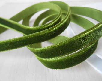 Fluwelen lint 5 yards 3/8" breed groen
