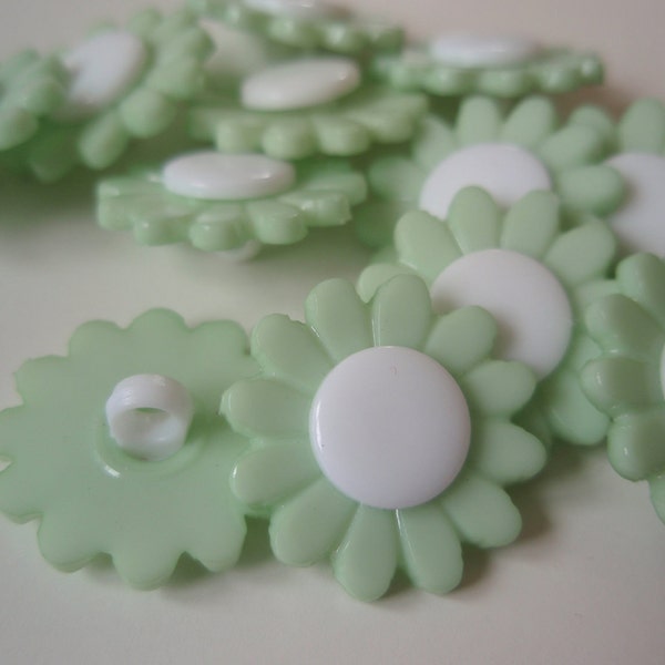 Buttons Teal Daisy Shank set of 12