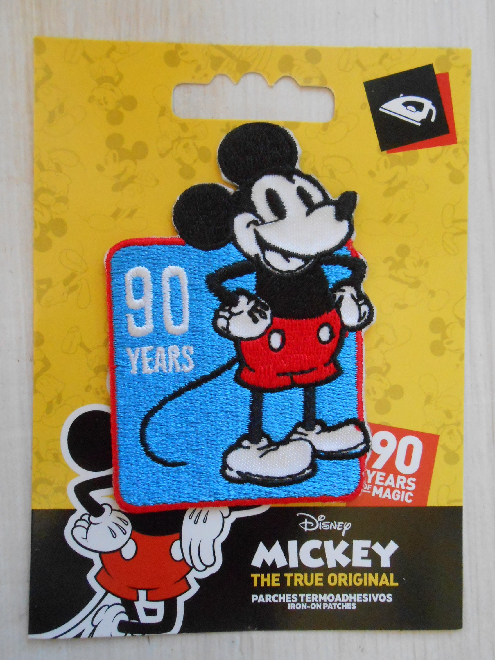 Iron on patches - Mickey Mouse 90 Years 01 Mickey & Minnie nineties special  Edition Disney - red - 6,4 x 6,4 cm - Application Embroided badges