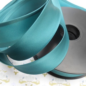 Satin Bias Tape Binding Emerald Green Folded