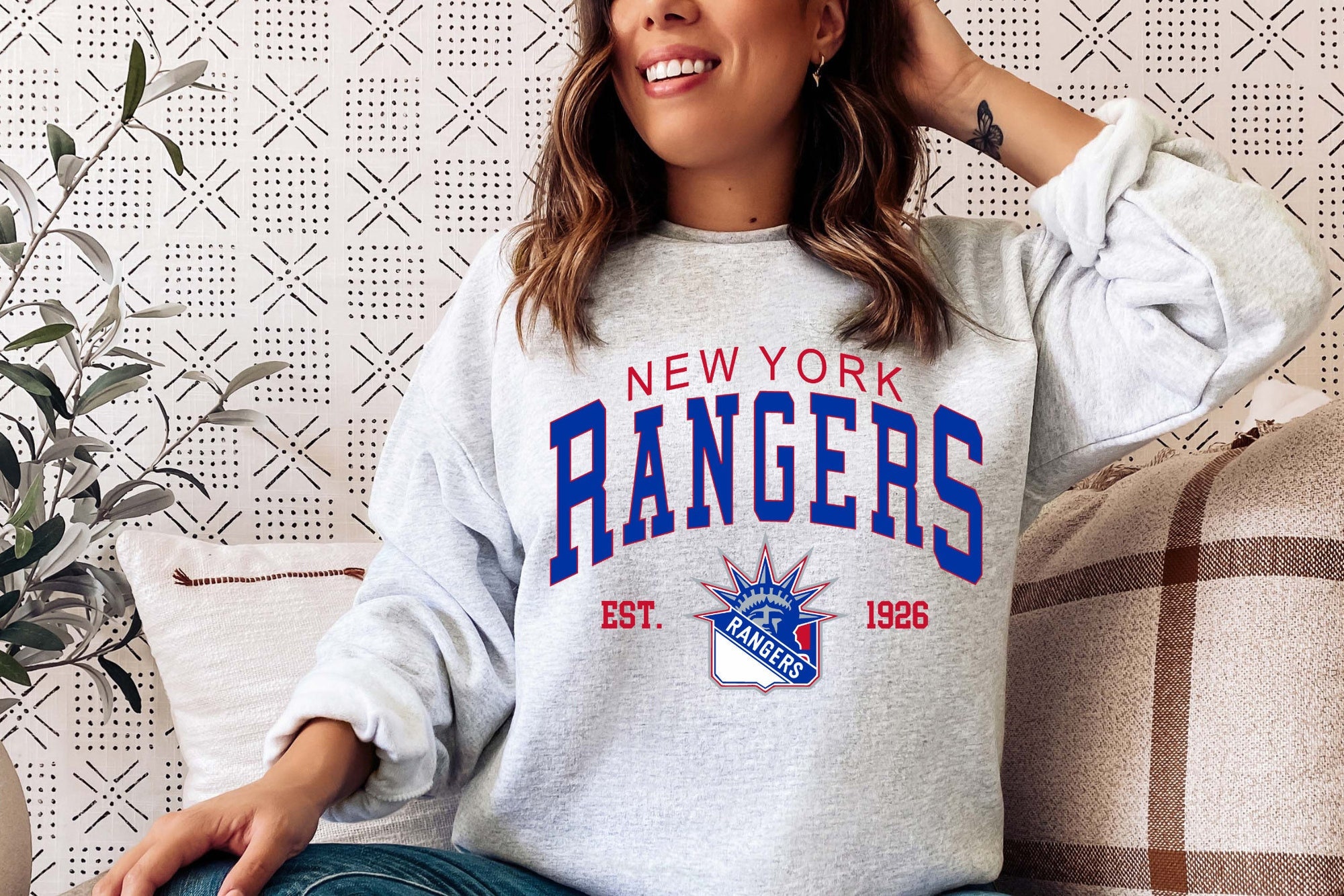 Vintage New York Rangers Hockey Logo Unisex Crewneck Sweatshirt