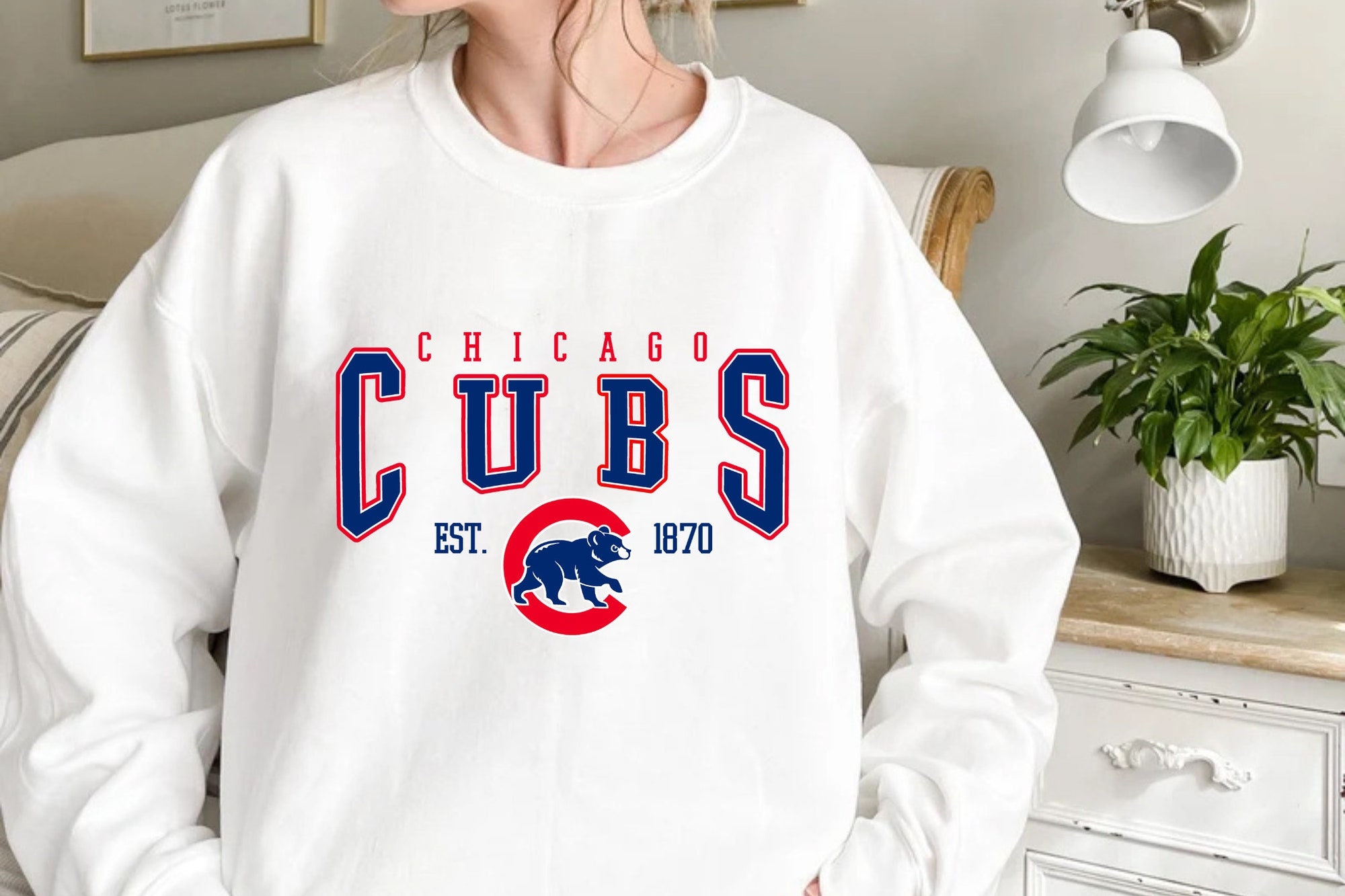 Vintage Chicago Cub Crewneck Sweatshirt / T-shirt Cubs EST 