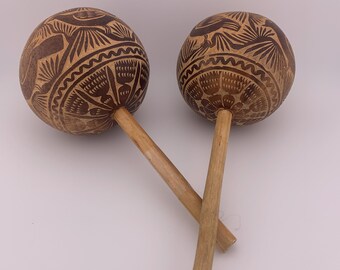 Vintage Hand Carved Wooden Maracas Set Folk Art Etched Gourd Rattles Decor