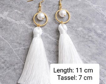 Wedding tassel earrings, Bridal pearl earrings, White silk tassel earrings, Long statement earrings, Bride jewelry, Bridesmaid gift