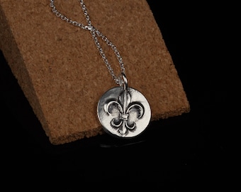 Sterling Silver Fleur De Lis Pendant Necklace