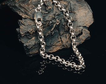 Sterling Silver Rolo Link Bracelet: Durable Lobster Clasp