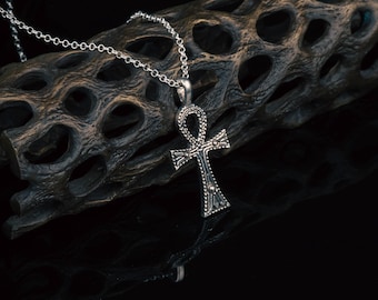 Sterling Silver Ankh Pendant on 18/20 Inch Sterling Chain with Lobster Clasp